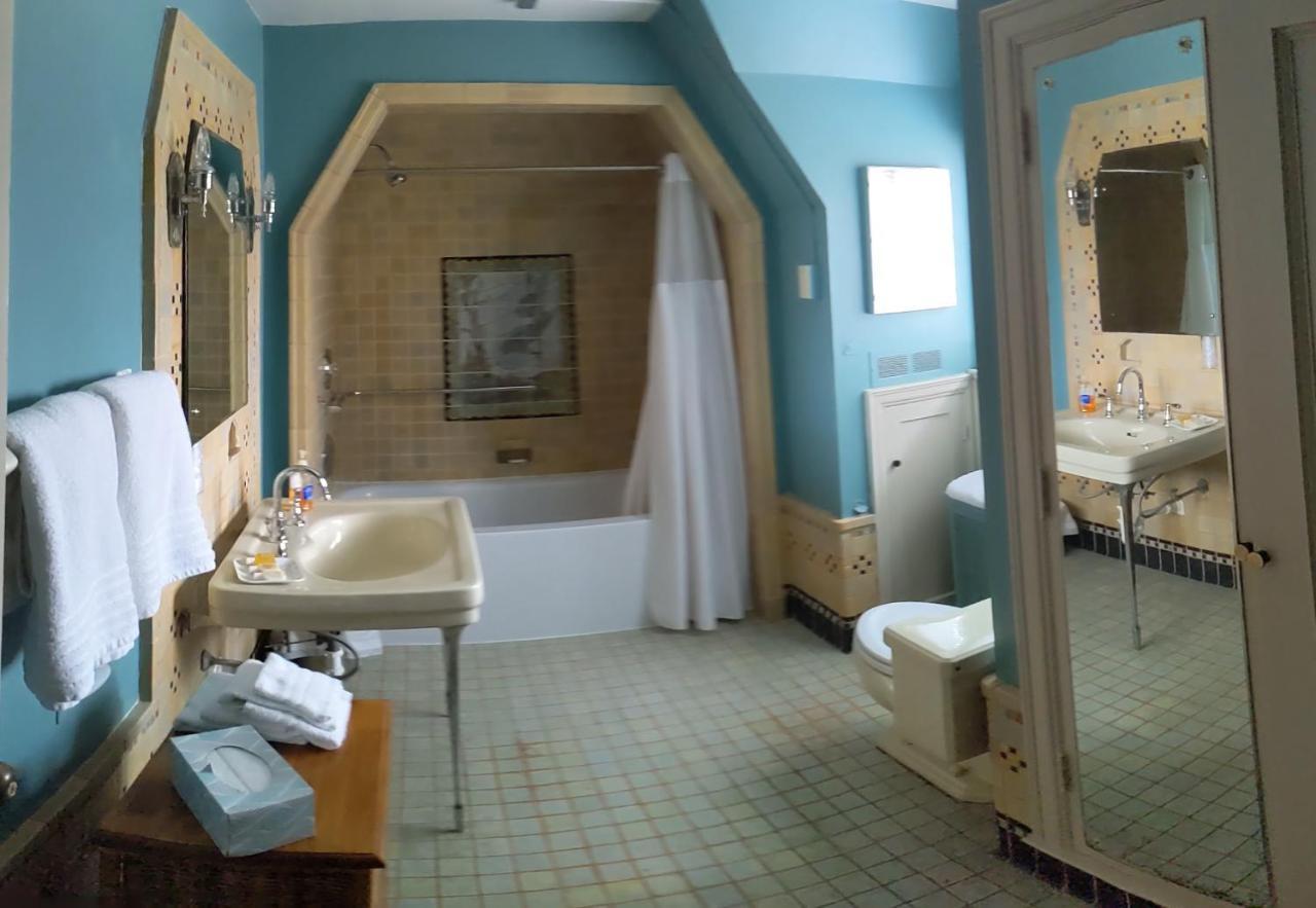 جيمستاون The Oaks B&B Hotel And Spiritual Center المظهر الخارجي الصورة