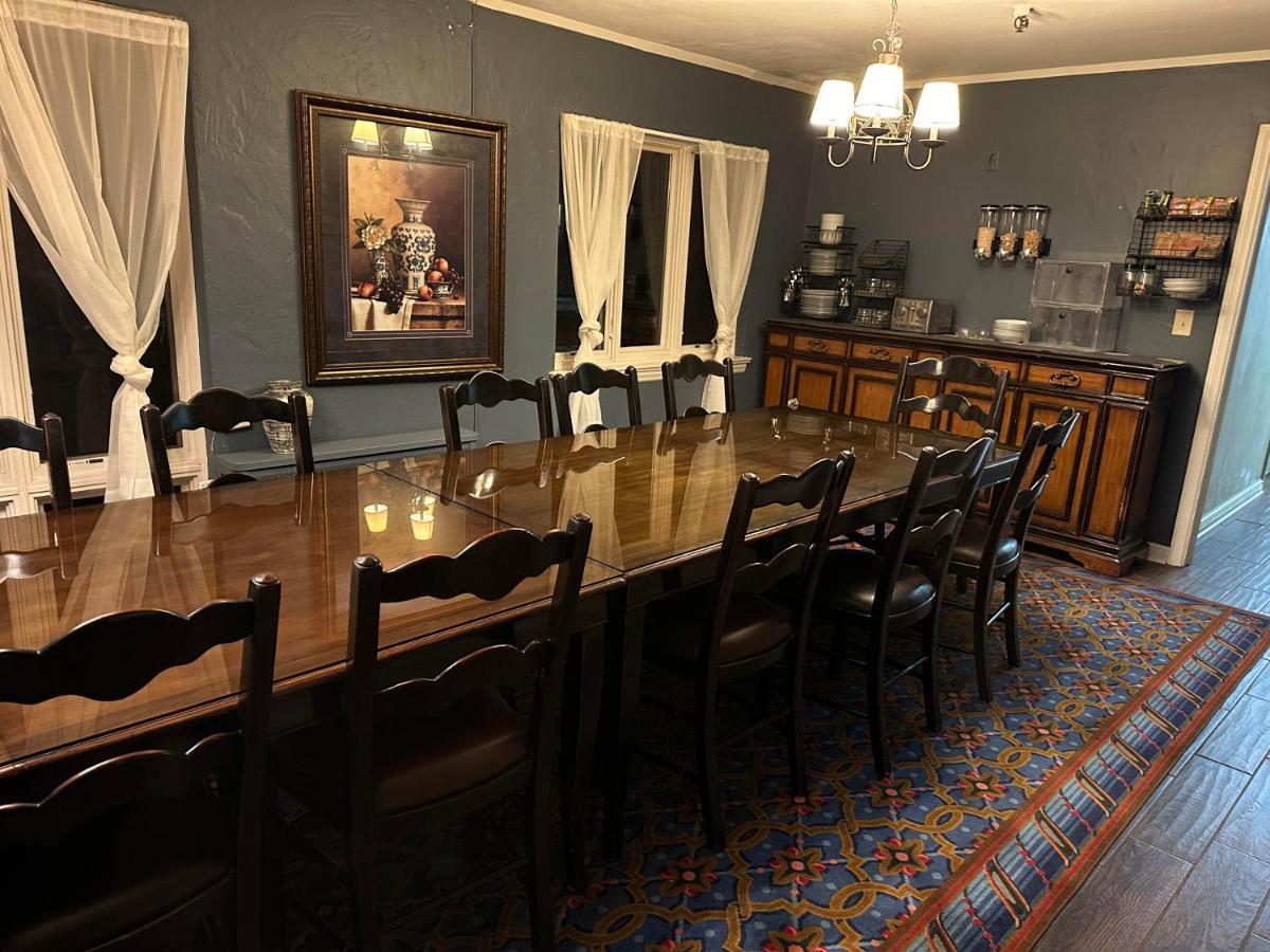 جيمستاون The Oaks B&B Hotel And Spiritual Center المظهر الخارجي الصورة