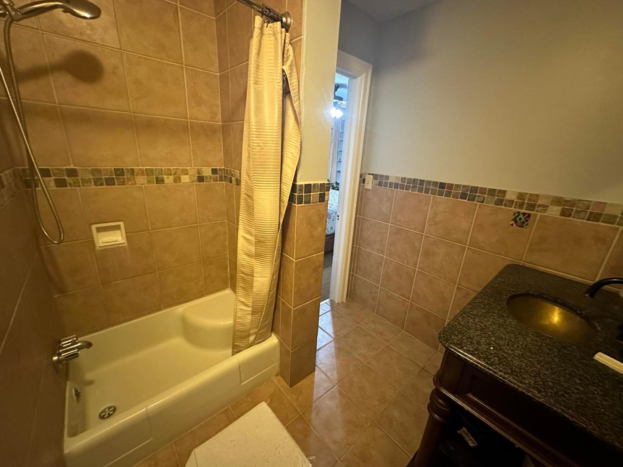 جيمستاون The Oaks B&B Hotel And Spiritual Center المظهر الخارجي الصورة