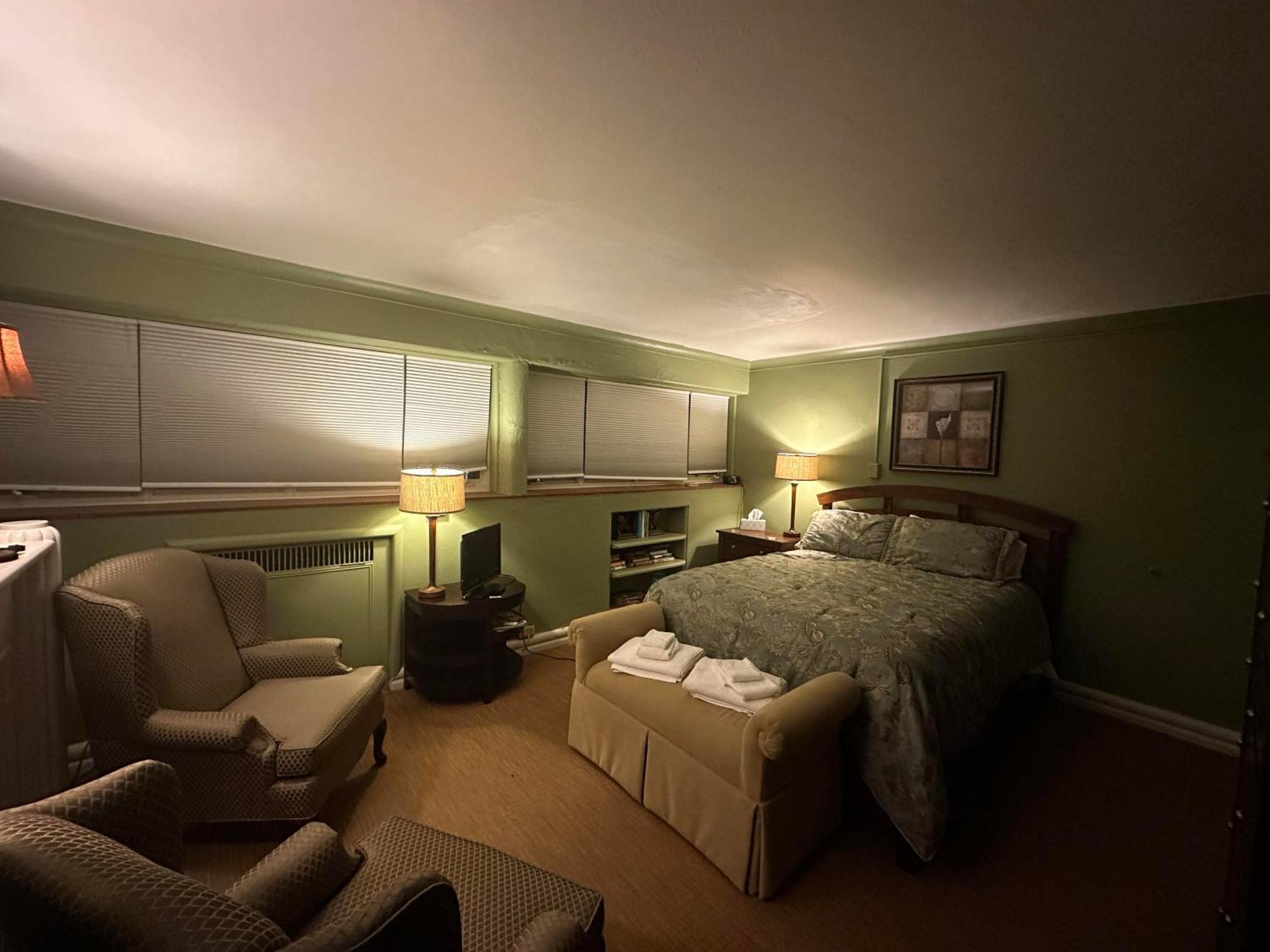 جيمستاون The Oaks B&B Hotel And Spiritual Center المظهر الخارجي الصورة