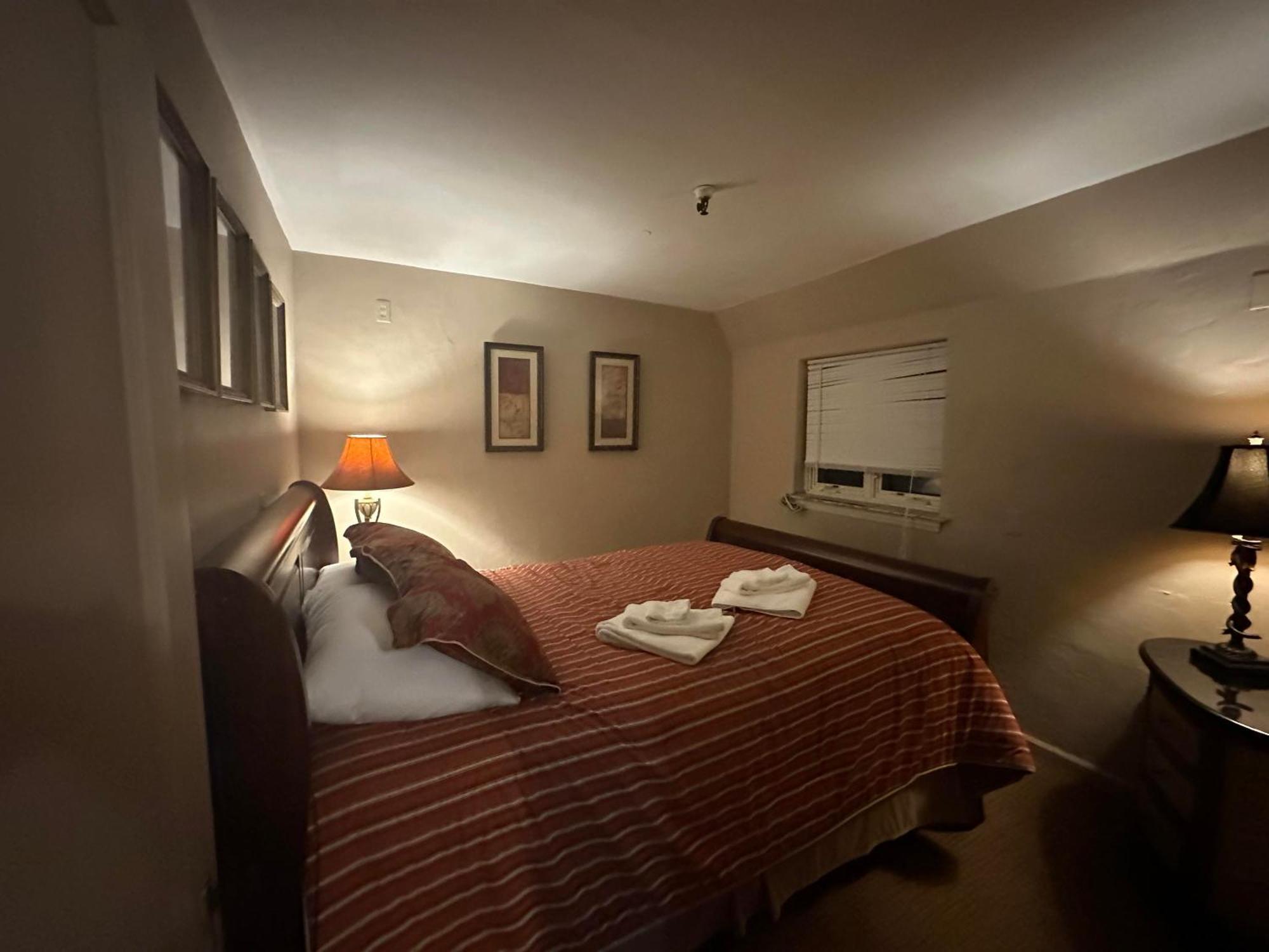 جيمستاون The Oaks B&B Hotel And Spiritual Center المظهر الخارجي الصورة