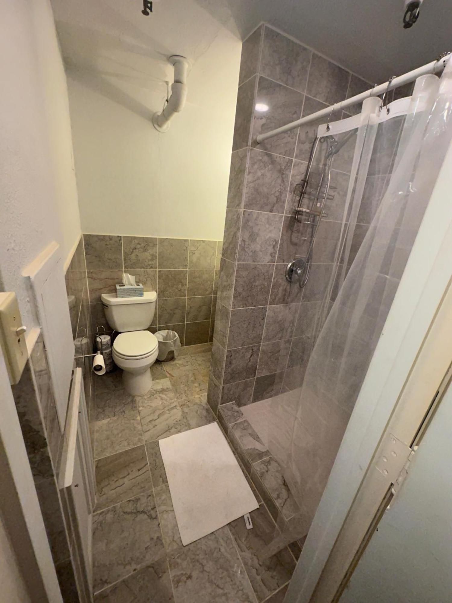 جيمستاون The Oaks B&B Hotel And Spiritual Center المظهر الخارجي الصورة