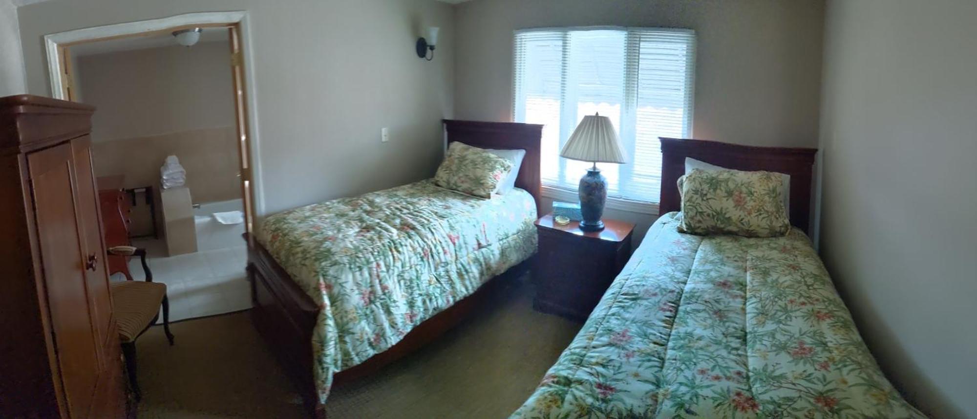جيمستاون The Oaks B&B Hotel And Spiritual Center المظهر الخارجي الصورة